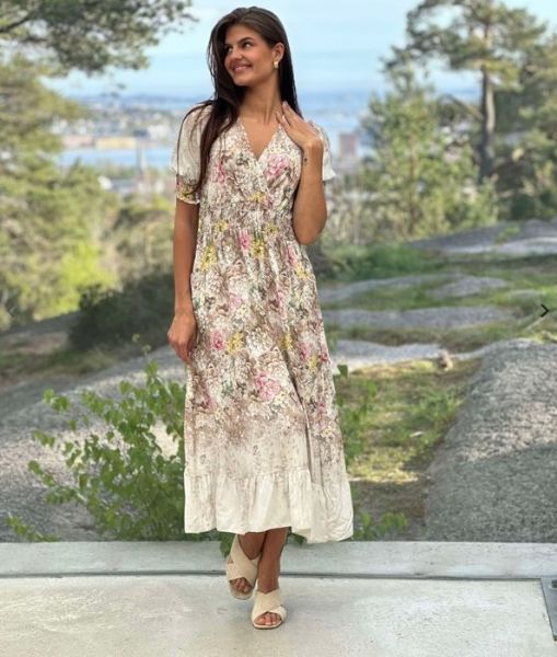Bilde av Samara kjole beige