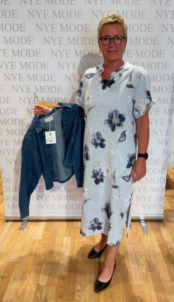 Bilde av Aurora linkjole lys blå